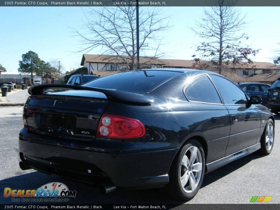2005 Pontiac GTO Coupe Phantom Black Metallic / Black Photo #5