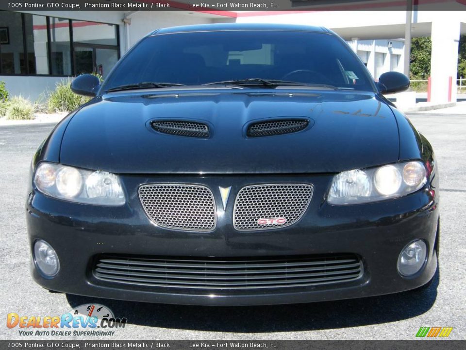 2005 Pontiac GTO Coupe Phantom Black Metallic / Black Photo #8