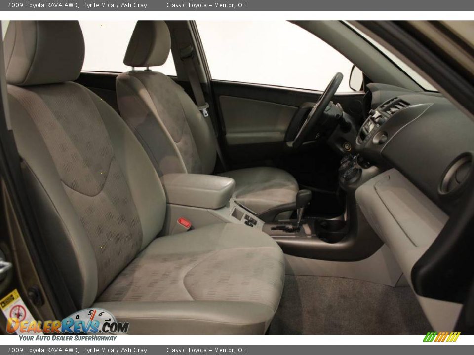 2009 Toyota RAV4 4WD Pyrite Mica / Ash Gray Photo #16