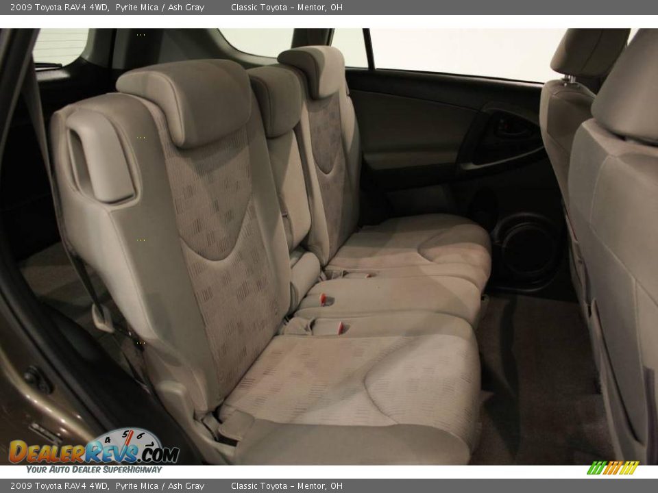 2009 Toyota RAV4 4WD Pyrite Mica / Ash Gray Photo #17