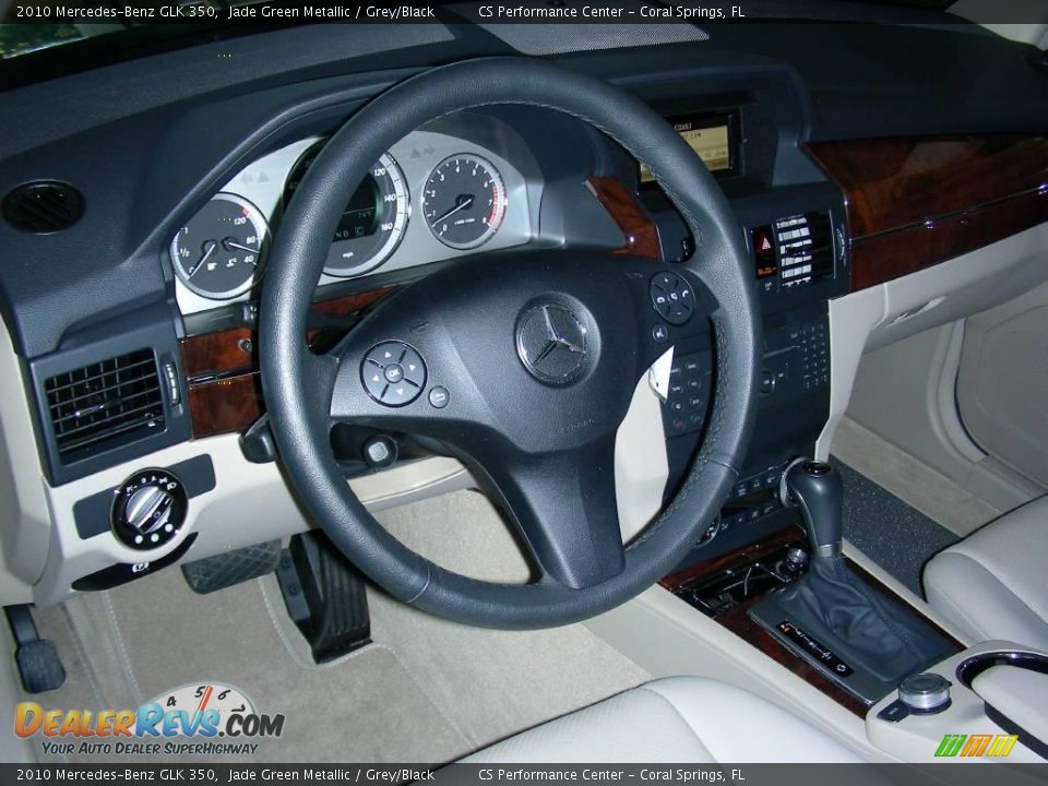 2010 Mercedes-Benz GLK 350 Jade Green Metallic / Grey/Black Photo #17