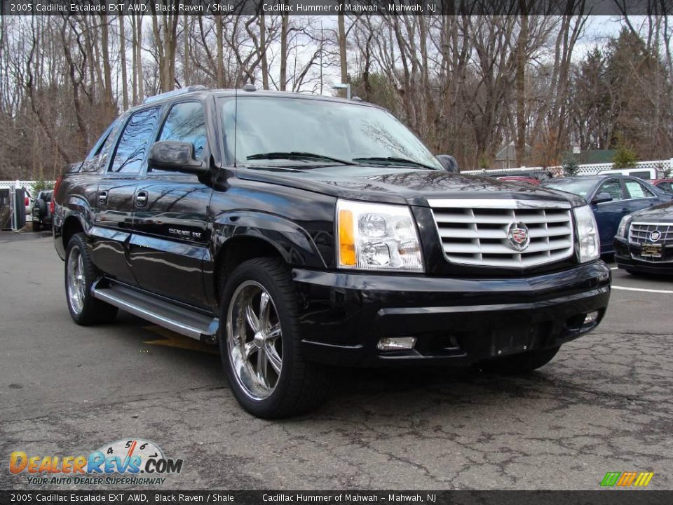2005 Cadillac Escalade EXT AWD Black Raven / Shale Photo #3