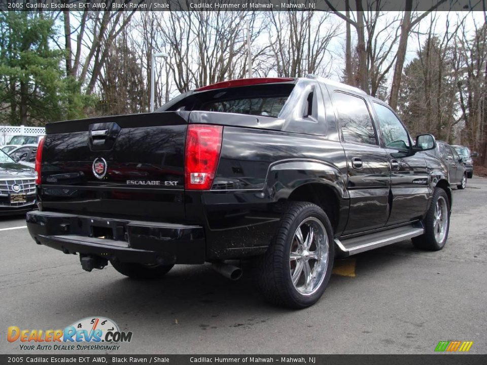 2005 Cadillac Escalade EXT AWD Black Raven / Shale Photo #5