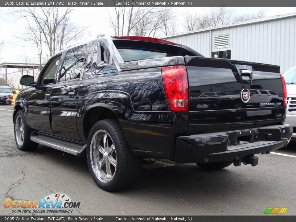 2005 Cadillac Escalade EXT AWD Black Raven / Shale Photo #7