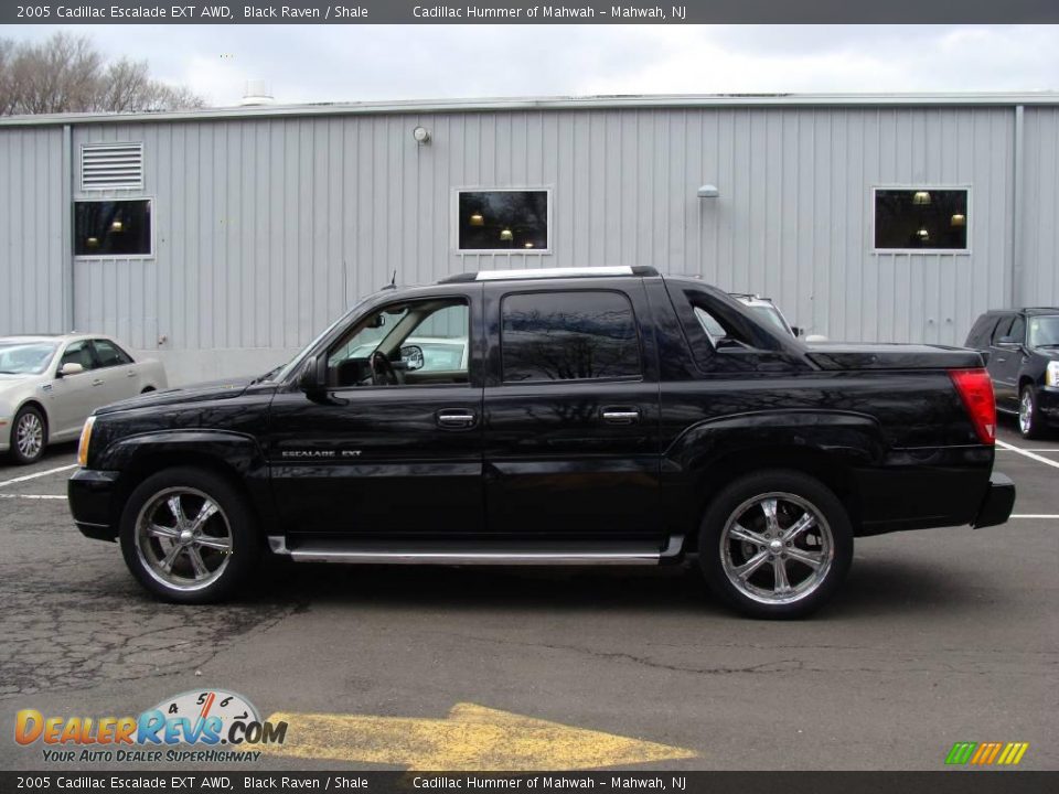 2005 Cadillac Escalade EXT AWD Black Raven / Shale Photo #8