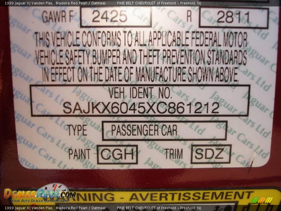 1999 Jaguar XJ Vanden Plas Madeira Red Pearl / Oatmeal Photo #18
