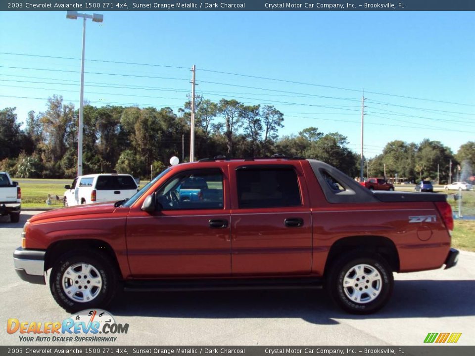 2003 Chevrolet Avalanche 1500 Z71 4x4 Sunset Orange Metallic / Dark Charcoal Photo #2