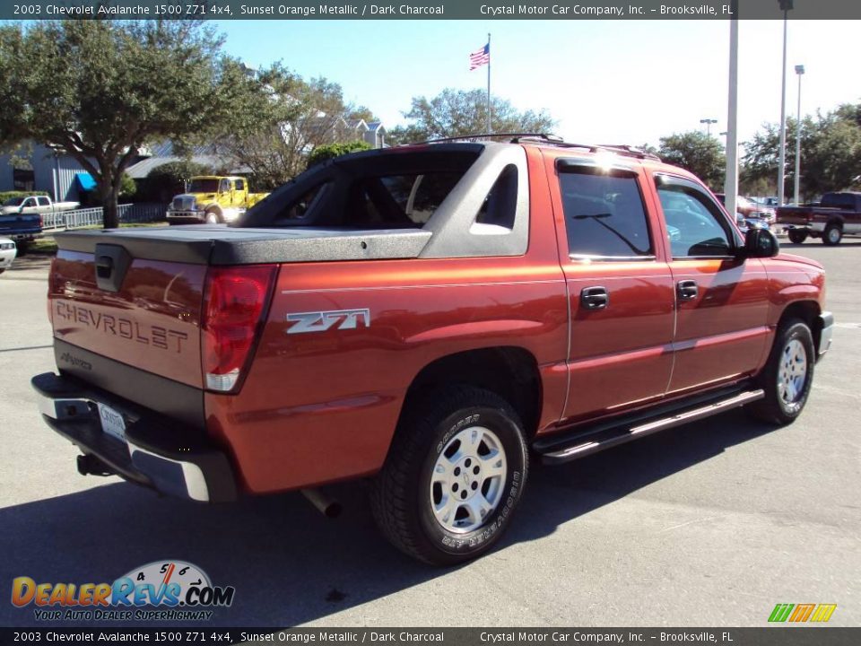2003 Chevrolet Avalanche 1500 Z71 4x4 Sunset Orange Metallic / Dark Charcoal Photo #8