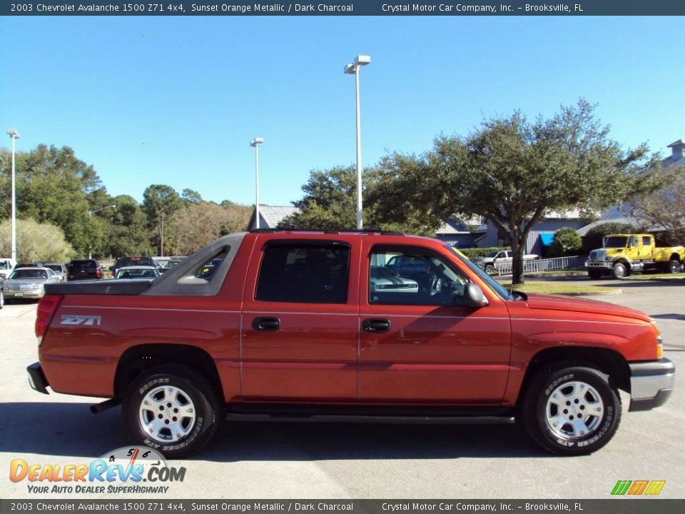 2003 Chevrolet Avalanche 1500 Z71 4x4 Sunset Orange Metallic / Dark Charcoal Photo #9