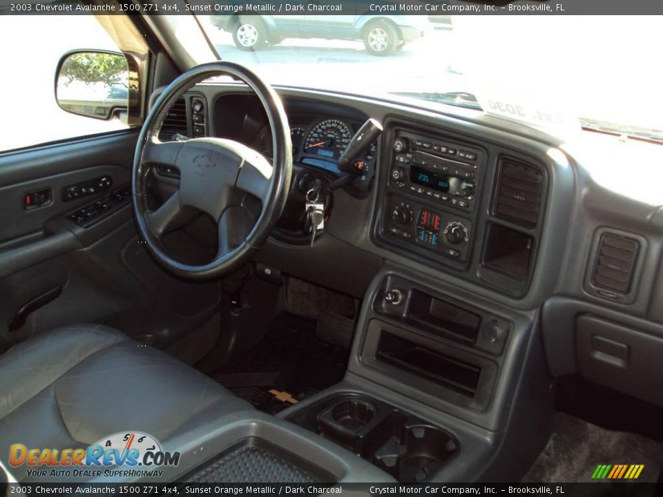 2003 Chevrolet Avalanche 1500 Z71 4x4 Sunset Orange Metallic / Dark Charcoal Photo #11