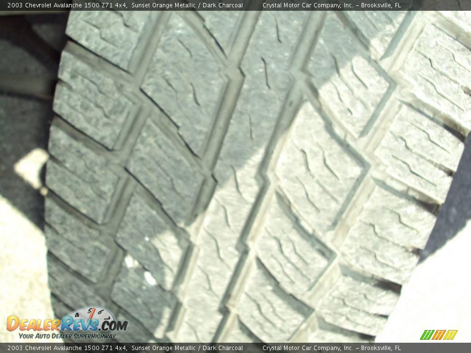 2003 Chevrolet Avalanche 1500 Z71 4x4 Sunset Orange Metallic / Dark Charcoal Photo #15