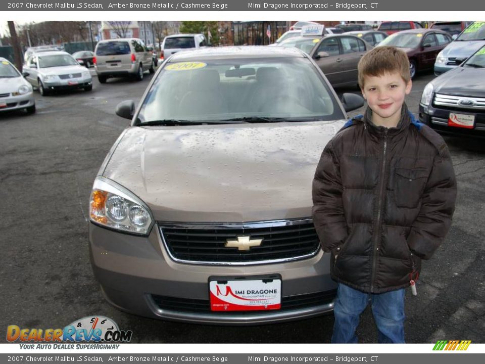2007 Chevrolet Malibu LS Sedan Amber Bronze Metallic / Cashmere Beige Photo #2