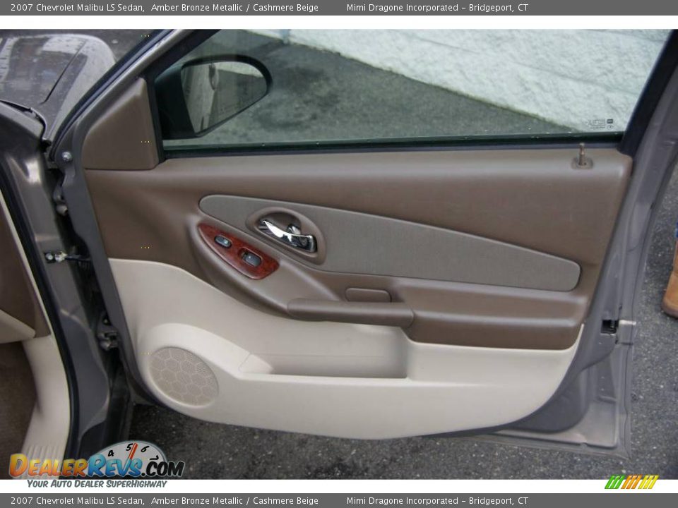 2007 Chevrolet Malibu LS Sedan Amber Bronze Metallic / Cashmere Beige Photo #21
