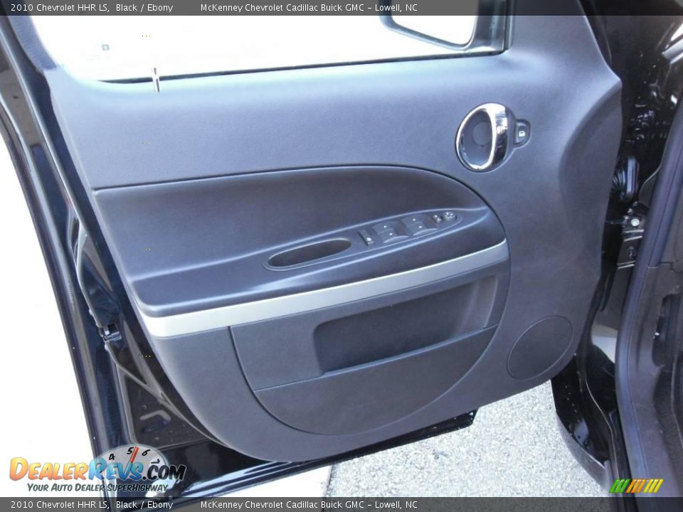2010 Chevrolet HHR LS Black / Ebony Photo #8