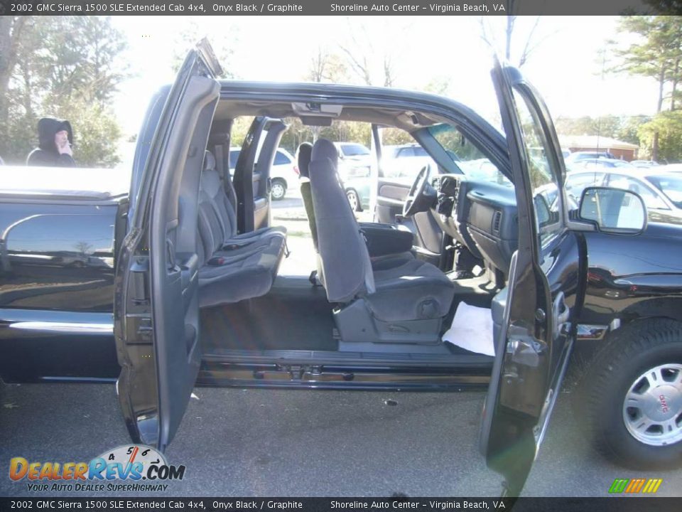 2002 GMC Sierra 1500 SLE Extended Cab 4x4 Onyx Black / Graphite Photo #12
