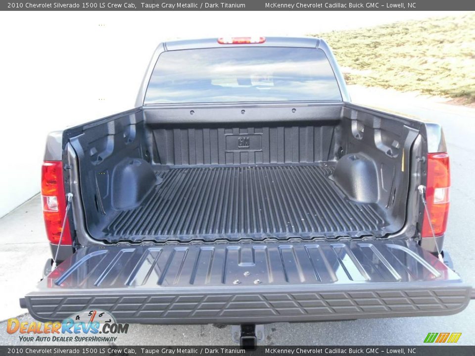 2010 Chevrolet Silverado 1500 LS Crew Cab Taupe Gray Metallic / Dark Titanium Photo #4