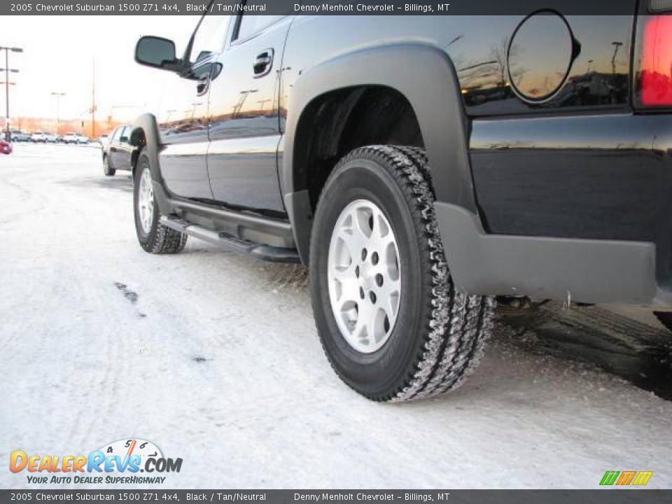 2005 Chevrolet Suburban 1500 Z71 4x4 Black / Tan/Neutral Photo #6