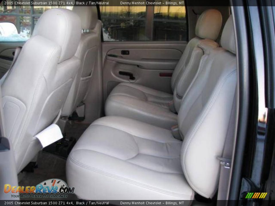 2005 Chevrolet Suburban 1500 Z71 4x4 Black / Tan/Neutral Photo #8