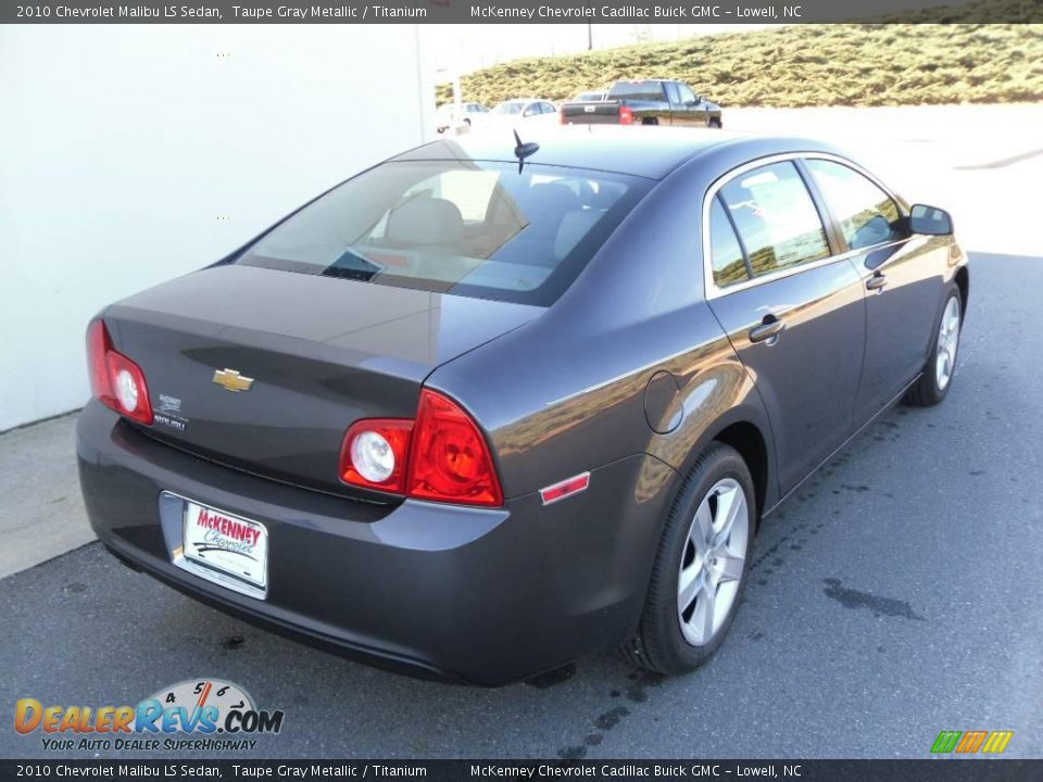 2010 Chevrolet Malibu LS Sedan Taupe Gray Metallic / Titanium Photo #4