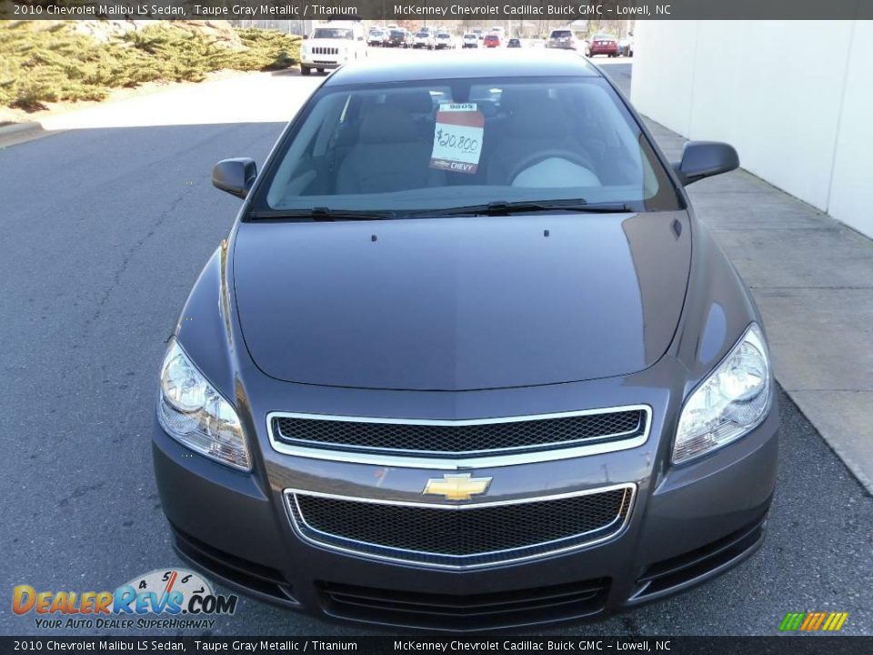 2010 Chevrolet Malibu LS Sedan Taupe Gray Metallic / Titanium Photo #7