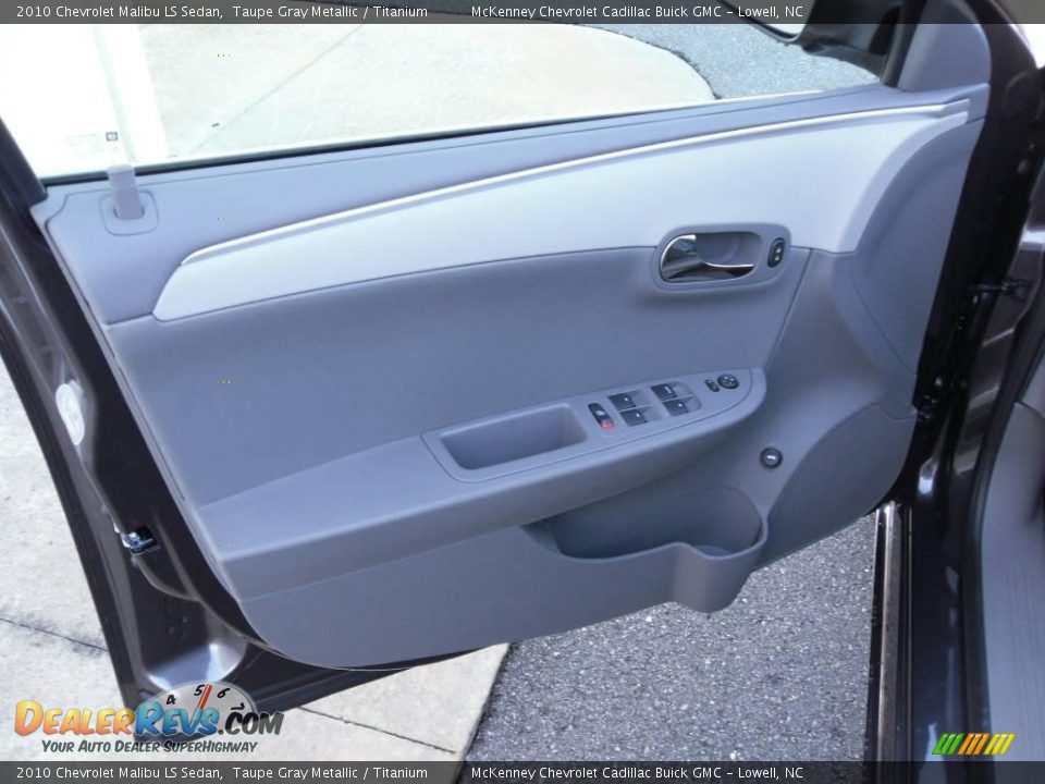 2010 Chevrolet Malibu LS Sedan Taupe Gray Metallic / Titanium Photo #8