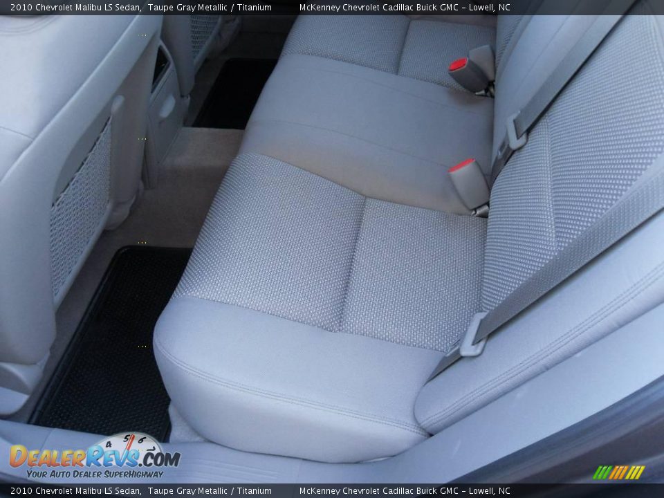 2010 Chevrolet Malibu LS Sedan Taupe Gray Metallic / Titanium Photo #12
