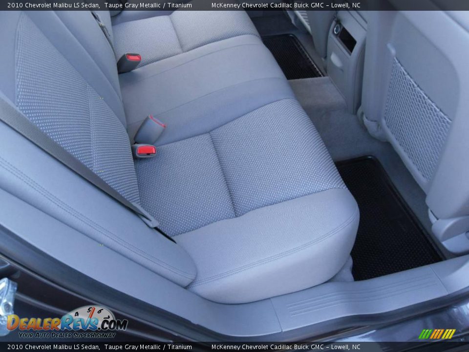 2010 Chevrolet Malibu LS Sedan Taupe Gray Metallic / Titanium Photo #14