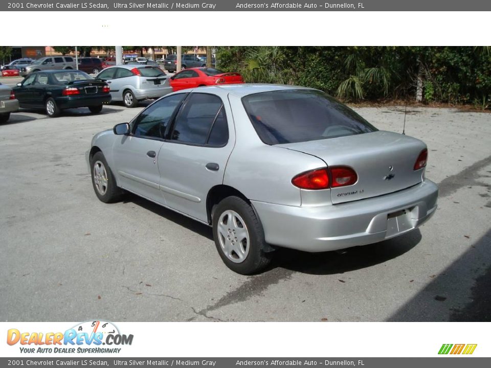 2001 Chevrolet Cavalier LS Sedan Ultra Silver Metallic / Medium Gray Photo #7