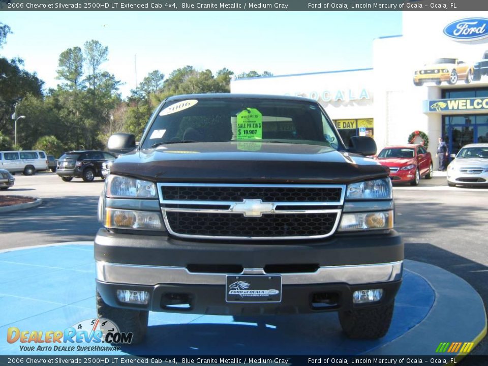 2006 Chevrolet Silverado 2500HD LT Extended Cab 4x4 Blue Granite Metallic / Medium Gray Photo #8