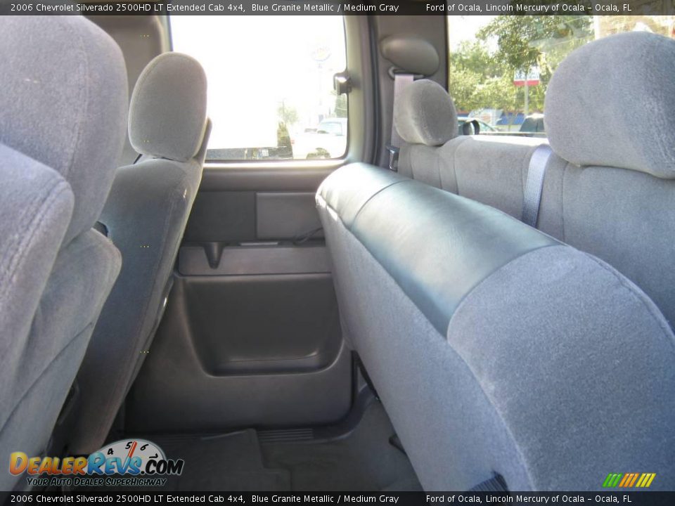 2006 Chevrolet Silverado 2500HD LT Extended Cab 4x4 Blue Granite Metallic / Medium Gray Photo #20