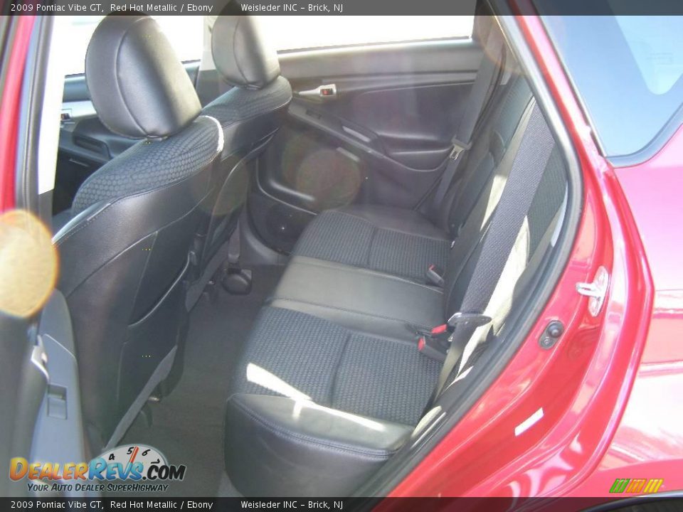 2009 Pontiac Vibe GT Red Hot Metallic / Ebony Photo #17