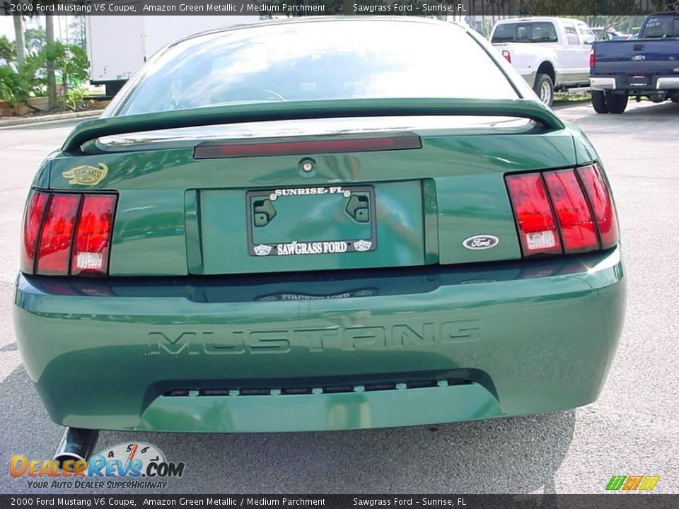 2000 Ford Mustang V6 Coupe Amazon Green Metallic / Medium Parchment Photo #4