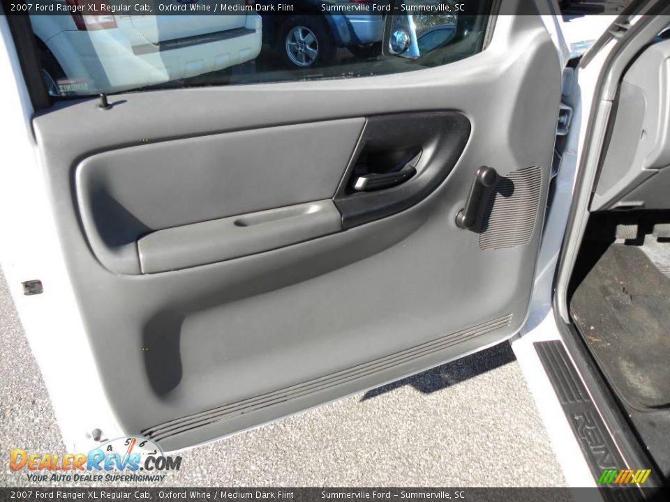 2007 Ford Ranger XL Regular Cab Oxford White / Medium Dark Flint Photo #5