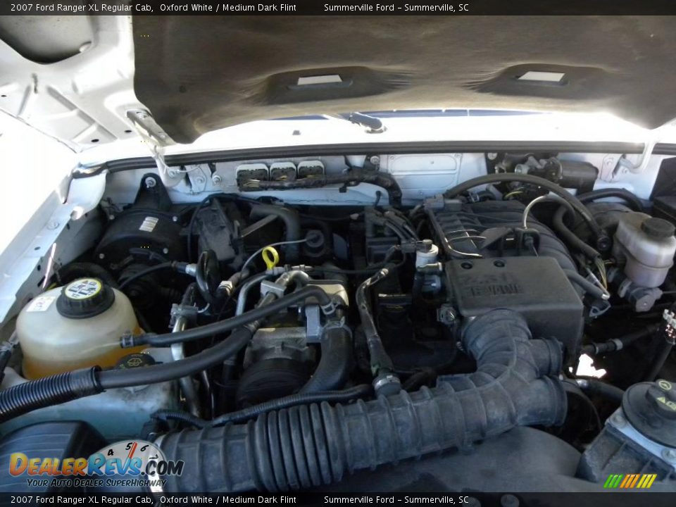 2007 Ford Ranger XL Regular Cab Oxford White / Medium Dark Flint Photo #14