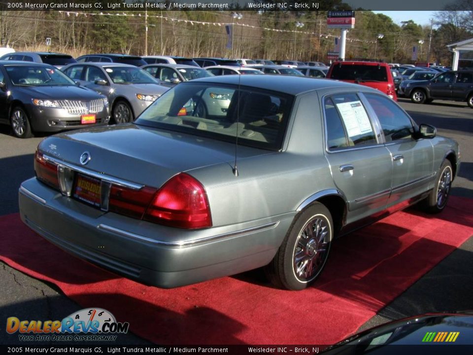 2005 Mercury Grand Marquis GS Light Tundra Metallic / Medium Parchment Photo #5