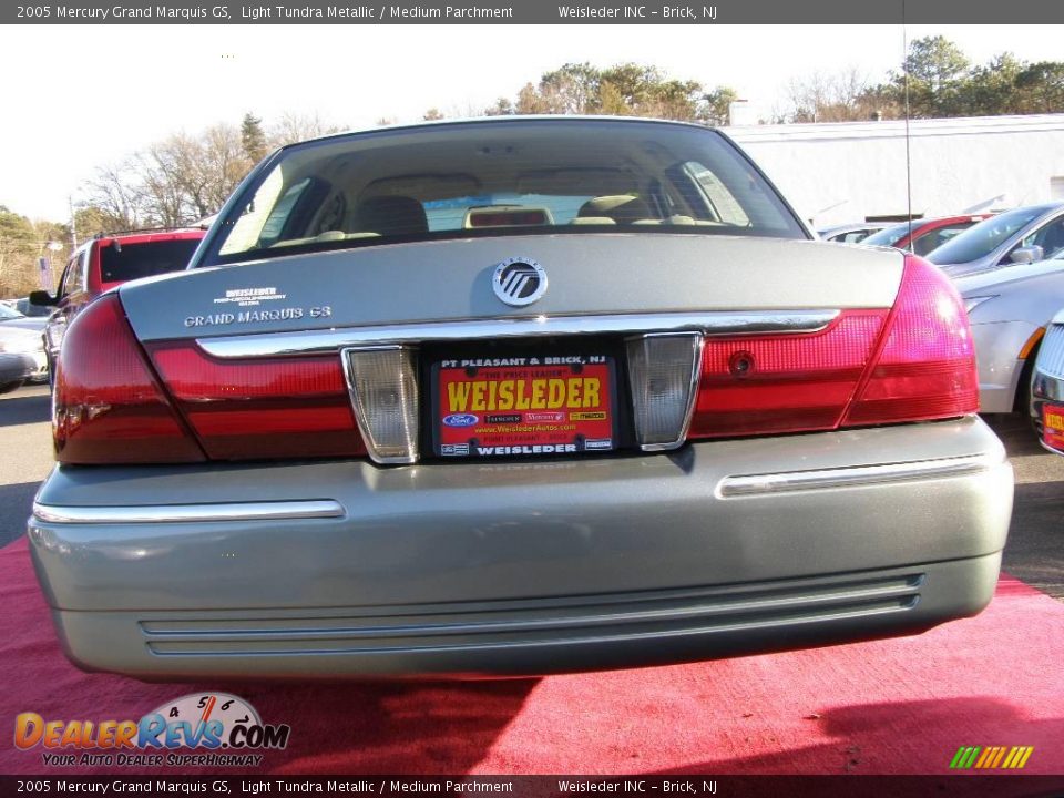 2005 Mercury Grand Marquis GS Light Tundra Metallic / Medium Parchment Photo #6