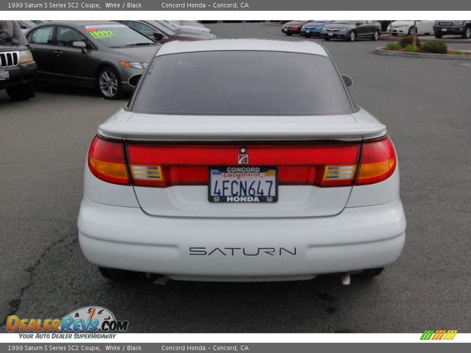 1999 Saturn S Series SC2 Coupe White / Black Photo #4
