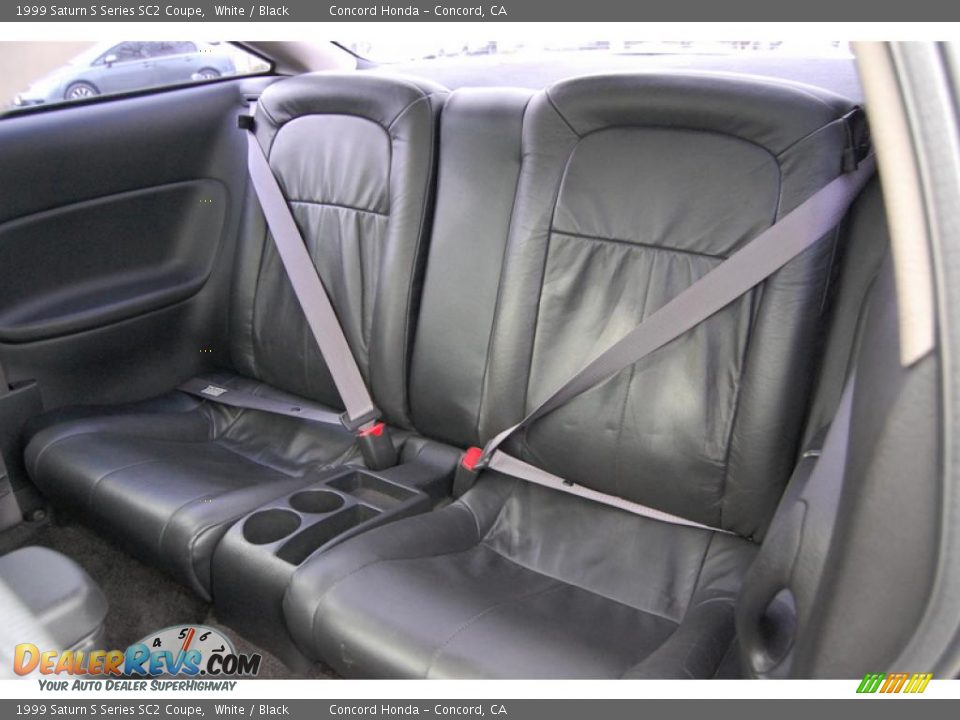 1999 Saturn S Series SC2 Coupe White / Black Photo #11