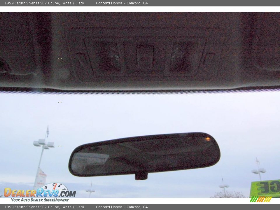 1999 Saturn S Series SC2 Coupe White / Black Photo #14