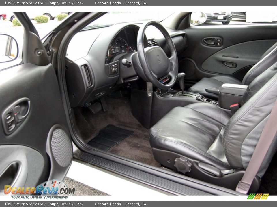 1999 Saturn S Series SC2 Coupe White / Black Photo #16