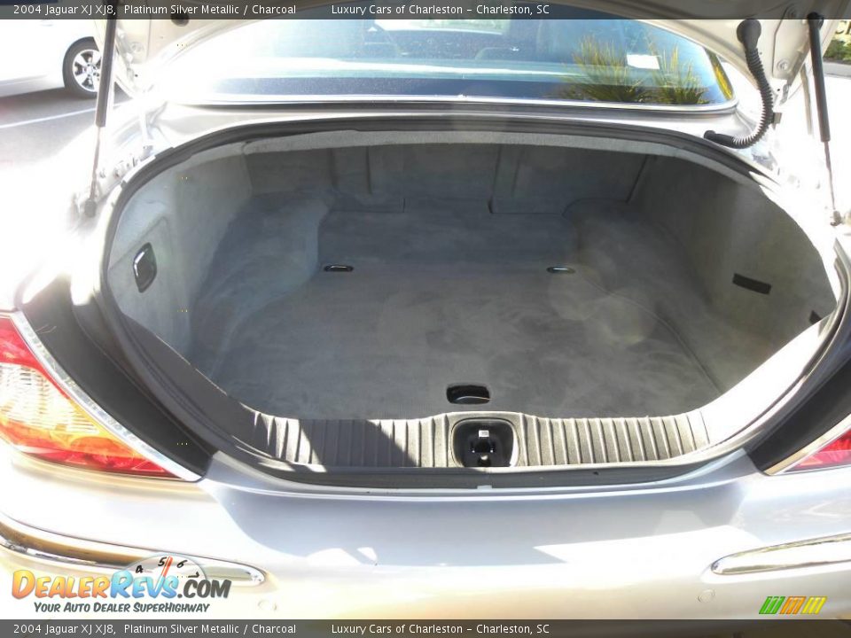 2004 Jaguar XJ XJ8 Platinum Silver Metallic / Charcoal Photo #20