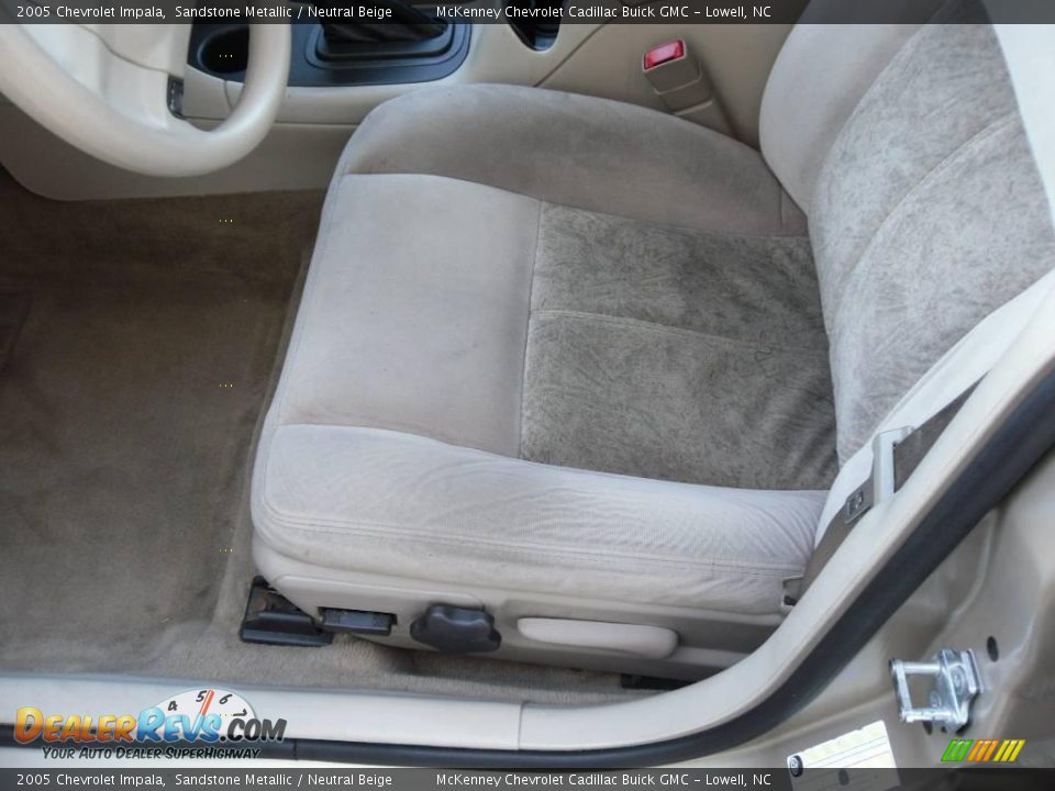 2005 Chevrolet Impala Sandstone Metallic / Neutral Beige Photo #8