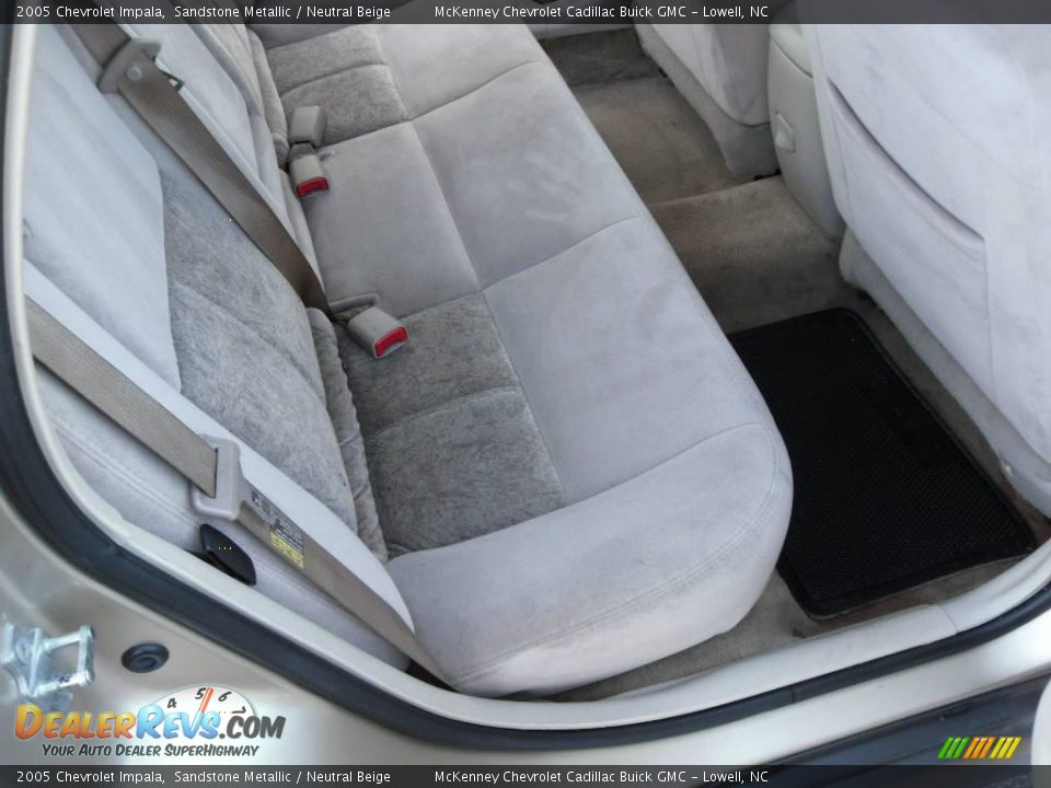 2005 Chevrolet Impala Sandstone Metallic / Neutral Beige Photo #12