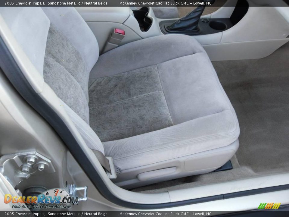 2005 Chevrolet Impala Sandstone Metallic / Neutral Beige Photo #13