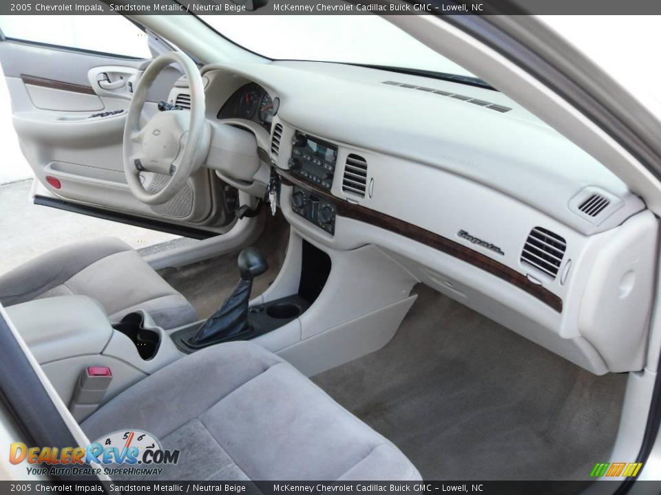 2005 Chevrolet Impala Sandstone Metallic / Neutral Beige Photo #14