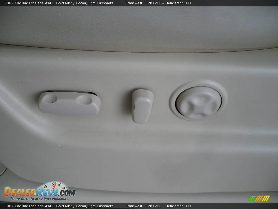 2007 Cadillac Escalade AWD Gold Mist / Cocoa/Light Cashmere Photo #18