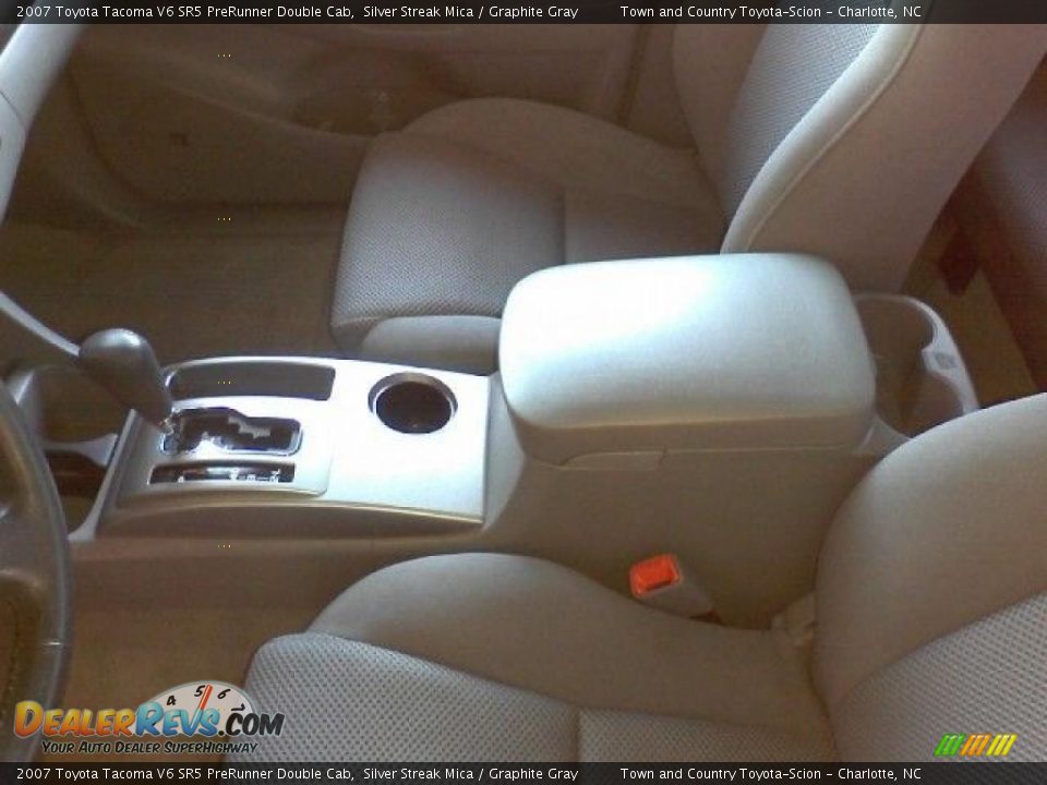 2007 Toyota Tacoma V6 SR5 PreRunner Double Cab Silver Streak Mica / Graphite Gray Photo #13
