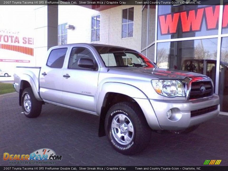 2007 Toyota Tacoma V6 SR5 PreRunner Double Cab Silver Streak Mica / Graphite Gray Photo #17