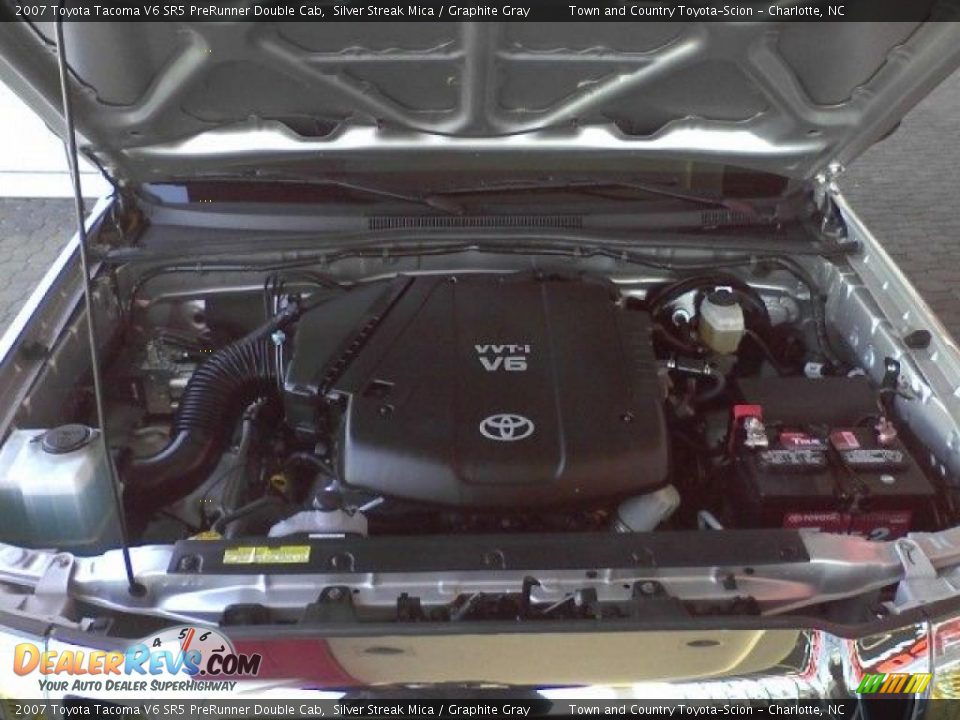 2007 Toyota Tacoma V6 SR5 PreRunner Double Cab Silver Streak Mica / Graphite Gray Photo #19