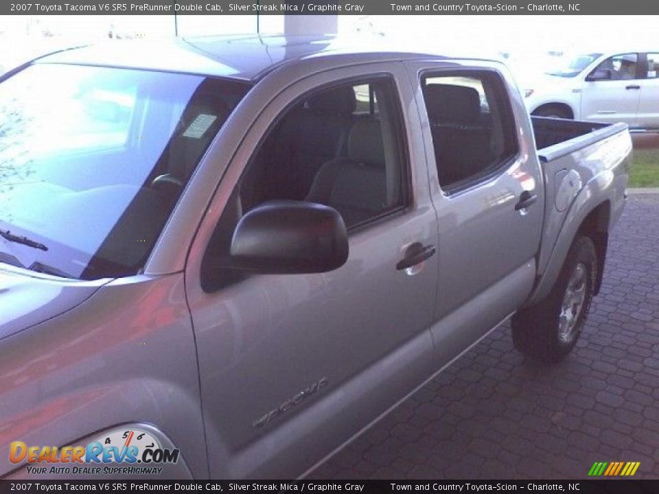 2007 Toyota Tacoma V6 SR5 PreRunner Double Cab Silver Streak Mica / Graphite Gray Photo #20